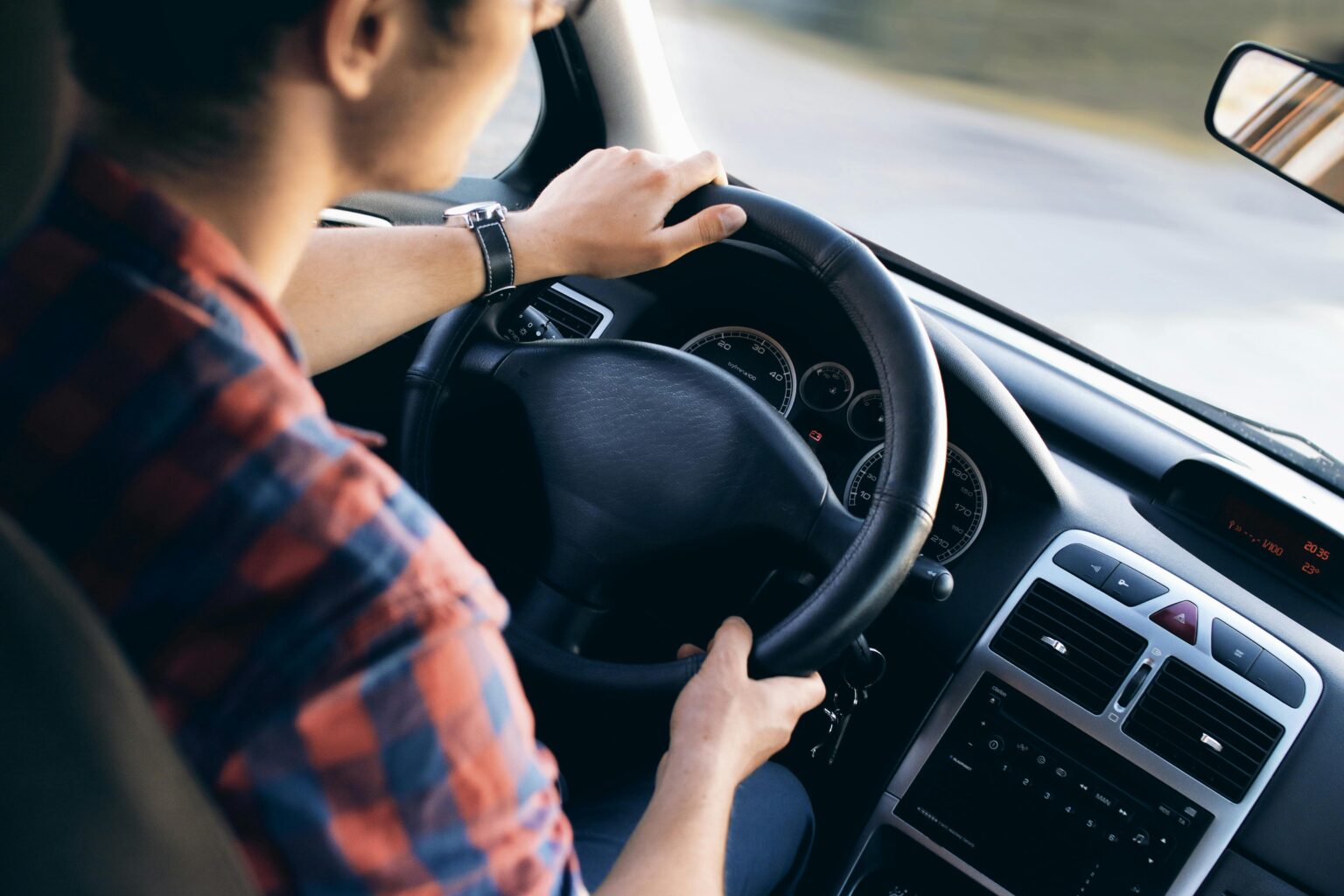 Checklist Completo: 7 Passos para Preparar seu Carro para a Venda e Aumentar seu Valor